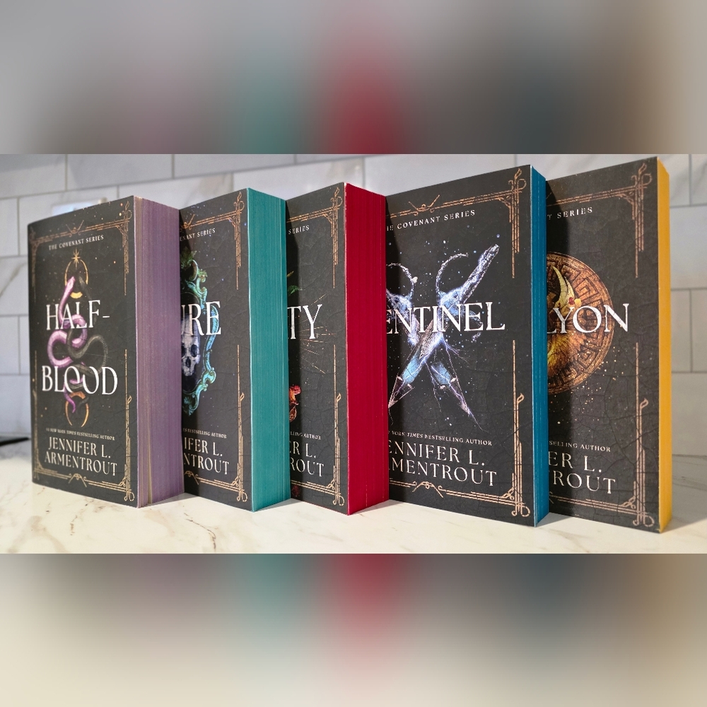 The Covenant Series by Jennifer L. Armentrout – Sprayed Edges Set – Never Read